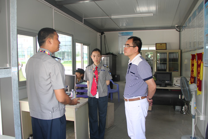 朱文兵視察基層保安員工作